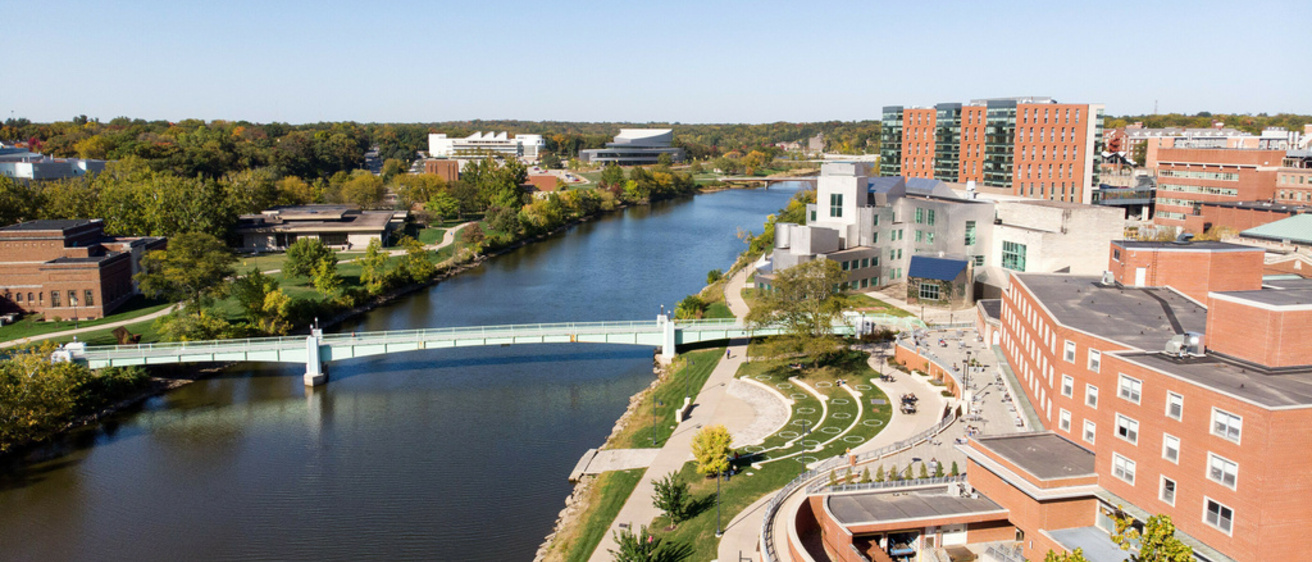 Aerial photo of Iowa River